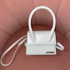Jacquemus Le Chiquito Moyen Crossbody Bag